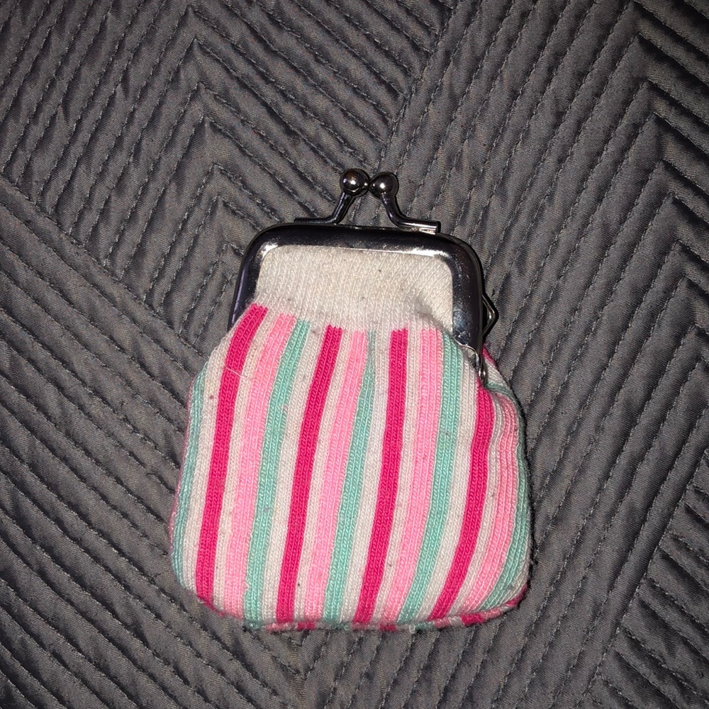 COLORFUL STRIPED MINI COIN HOLDER